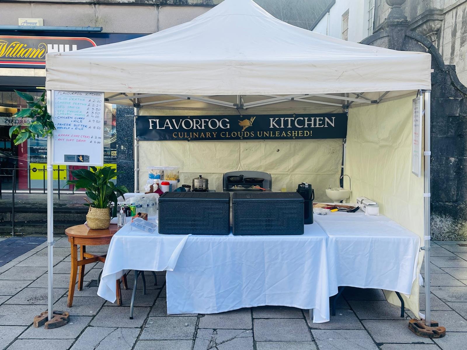 FlavorFog Kitchen market setup in and around LL55